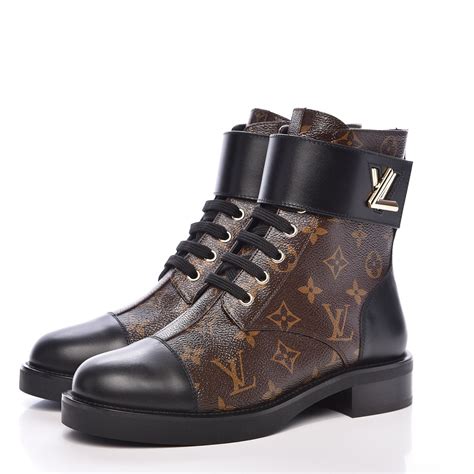 louis vuitton wonderland ranger flach|LOUIS VUITTON Calfskin Monogram Wonderland Flat Ranger.